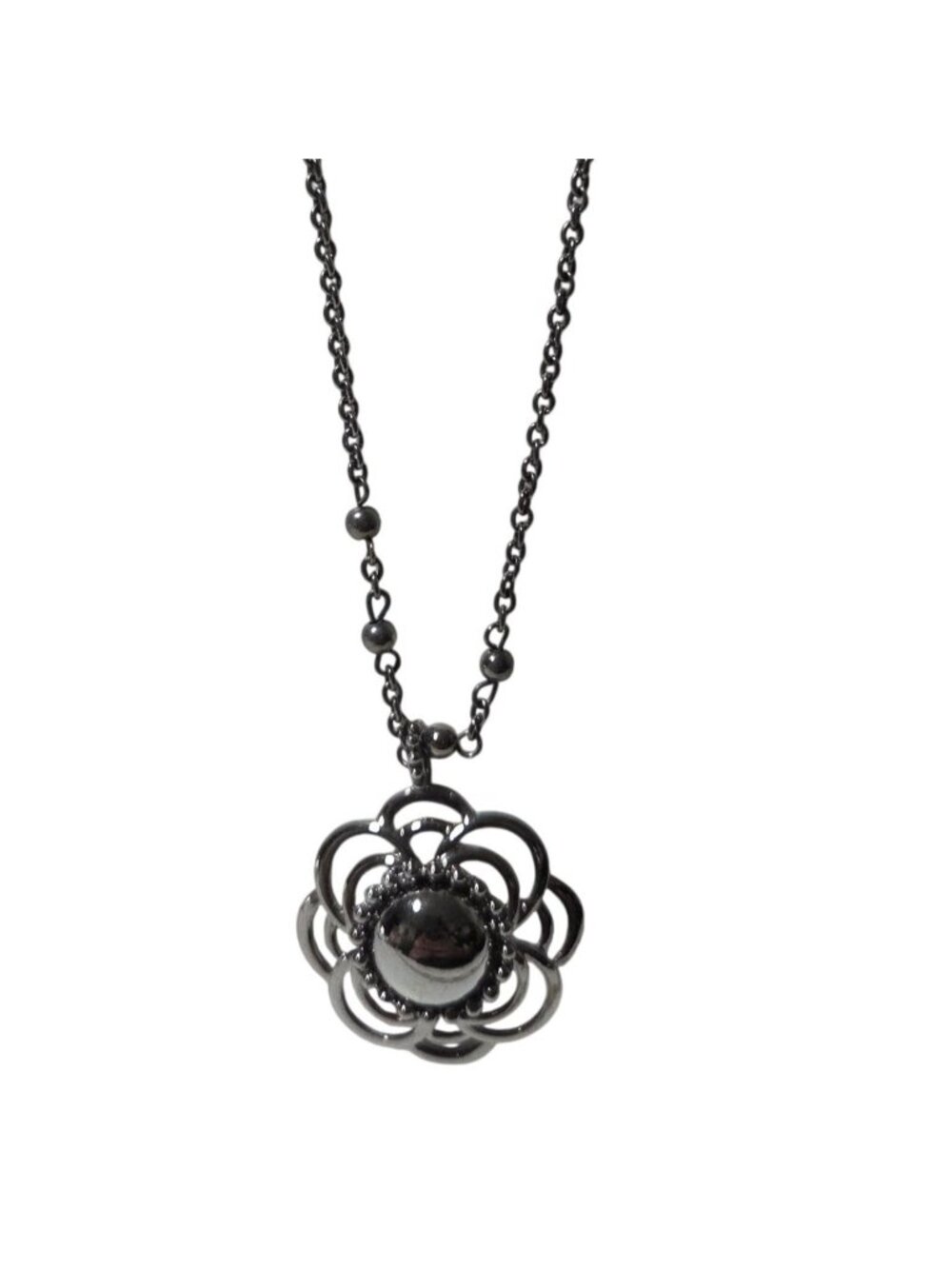 Liz Claiborne Flower Pendant Necklace Gunmetal Medallion Silver Tone Jewelry